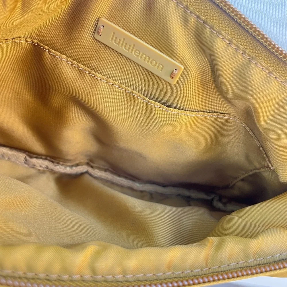 Everyday Mustard Crossbody Sling Bag
